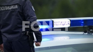 Policija ispratila prosvetare
